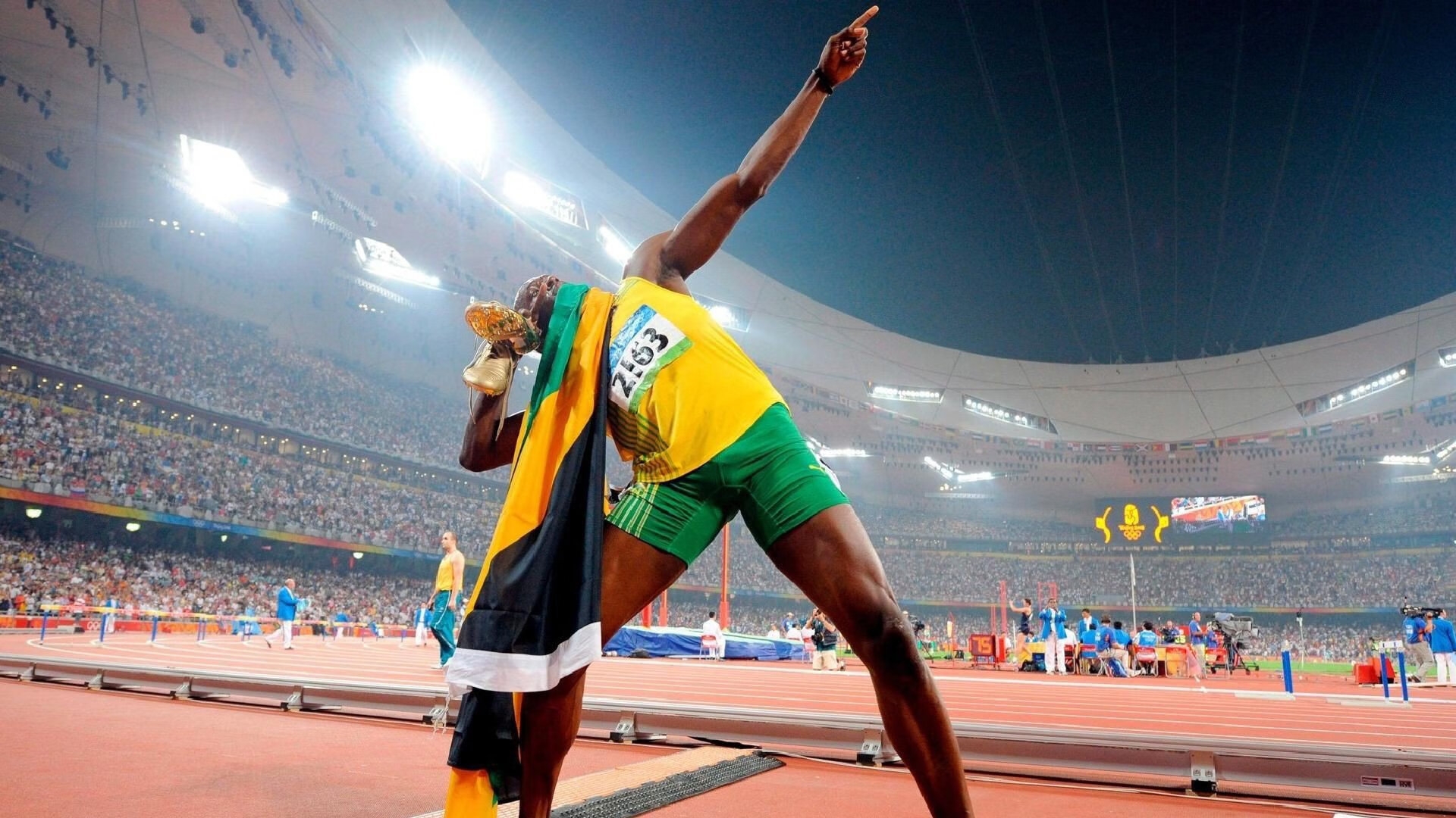 开云体育网站入口-美国队强劲冲刺力助攻金牌归来，美国队 夺金点